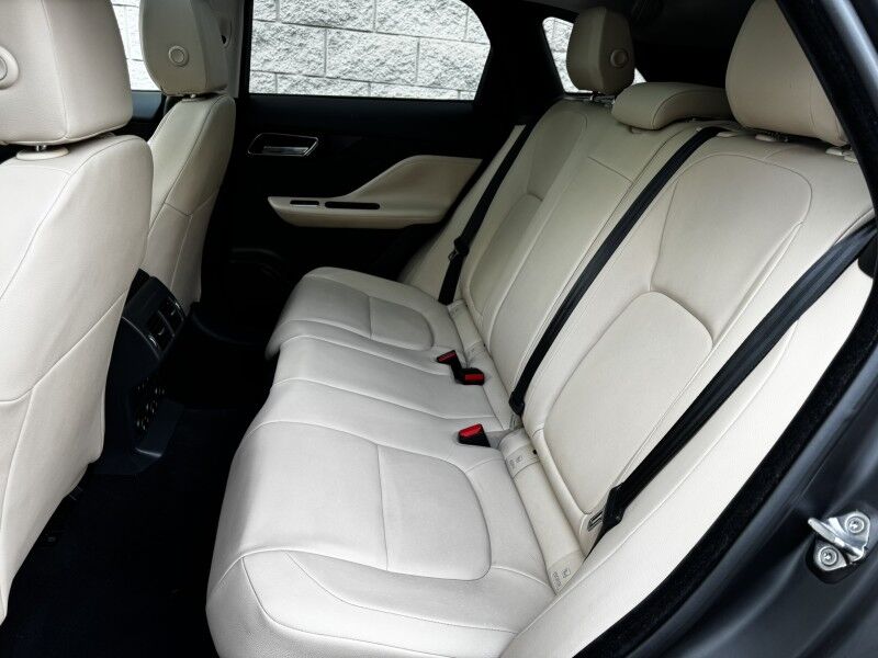 2018 Jaguar F-PACE 25t Premium Willow Grove PA