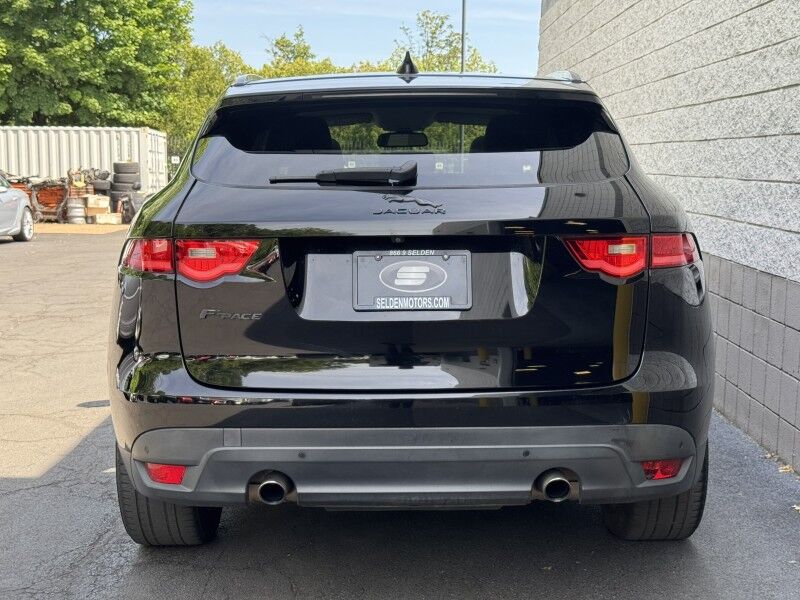 2018 Jaguar F-PACE 25t Premium Willow Grove PA
