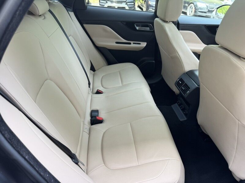 2018 Jaguar F-PACE 25t Premium Willow Grove PA