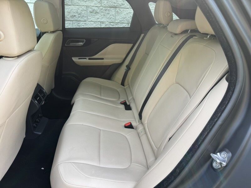 2018 Jaguar F-PACE 25t Premium Willow Grove PA