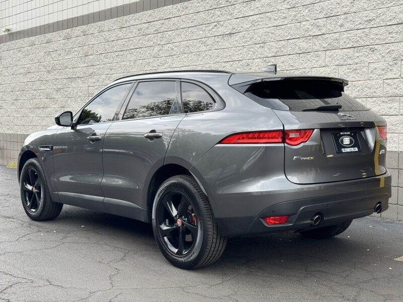 2018 Jaguar F-PACE 25t Premium Willow Grove PA