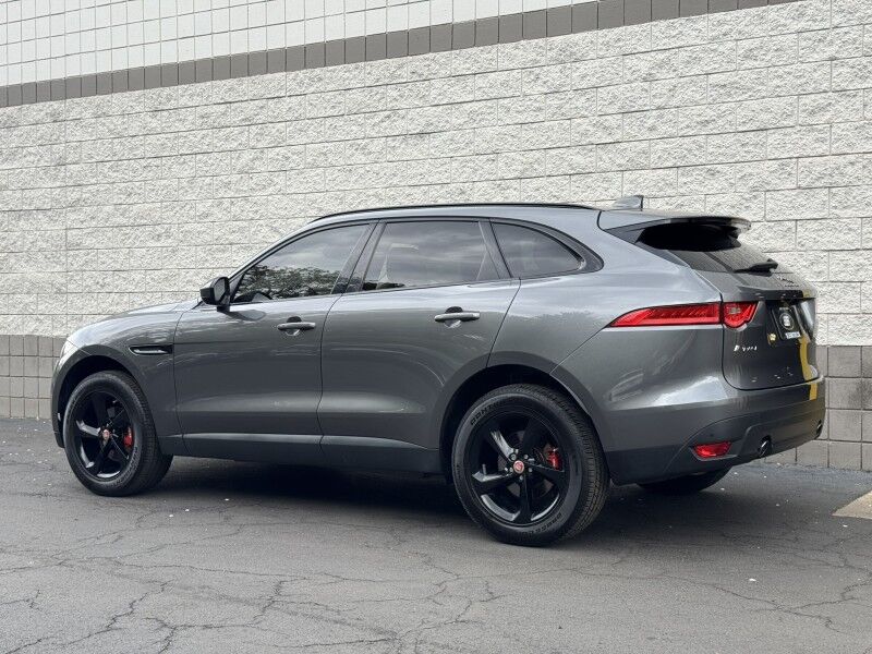 2018 Jaguar F-PACE 25t Premium Willow Grove PA