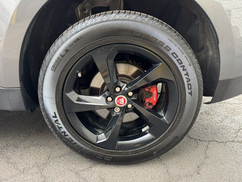 2018 Jaguar F-PACE 25t Premium Willow Grove PA