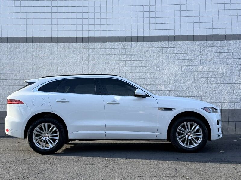 2018 Jaguar F-PACE 25t Prestige Willow Grove PA
