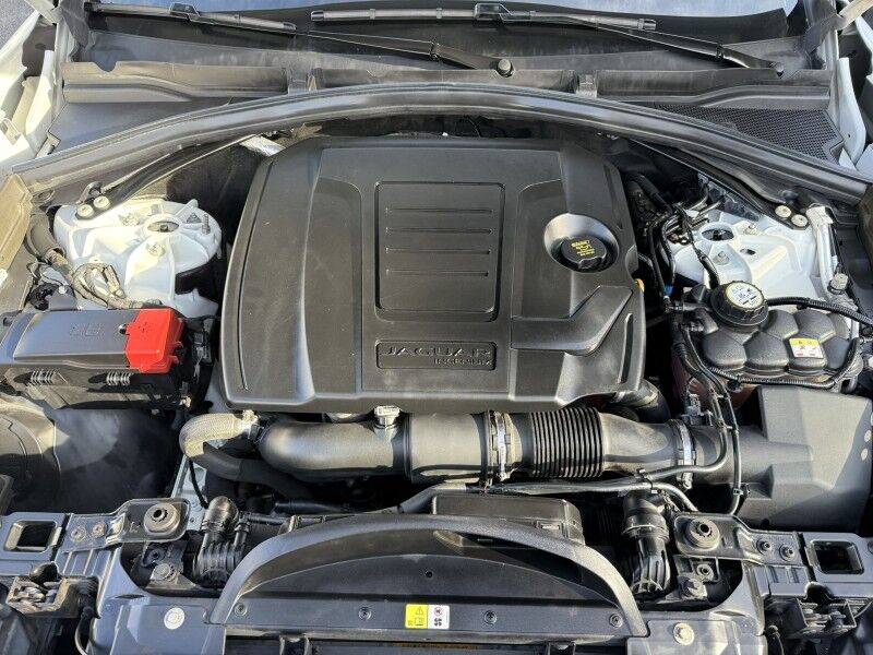 2018 Jaguar F-PACE 25t Prestige Willow Grove PA