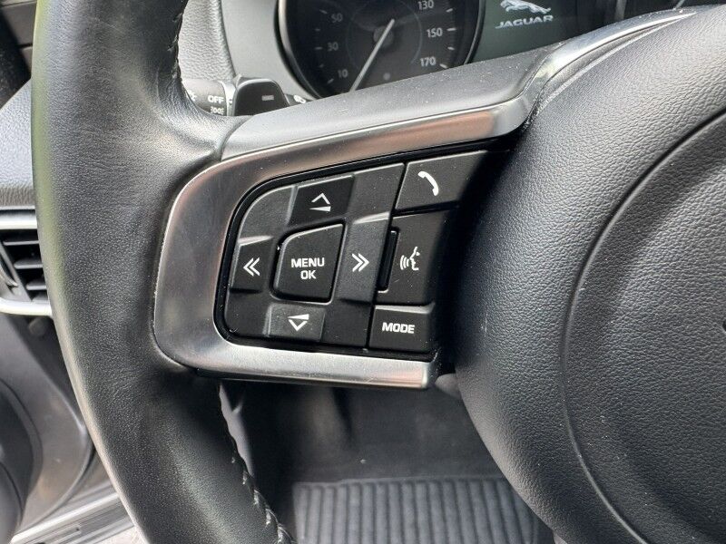 2018 Jaguar F-PACE 30t Prestige Willow Grove PA