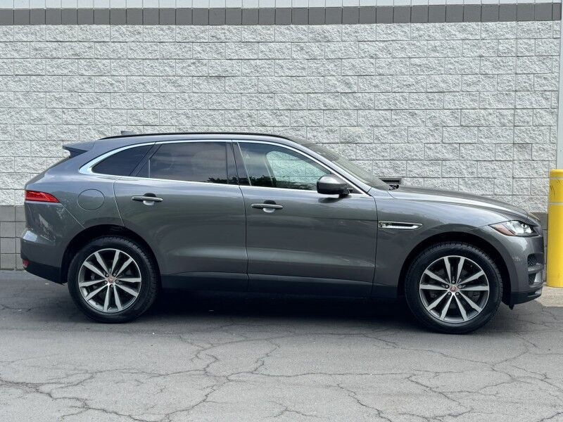 2018 Jaguar F-PACE 30t Prestige Willow Grove PA