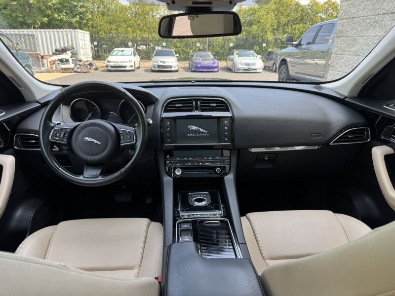 2018 Jaguar F-PACE 35t Premium Willow Grove PA