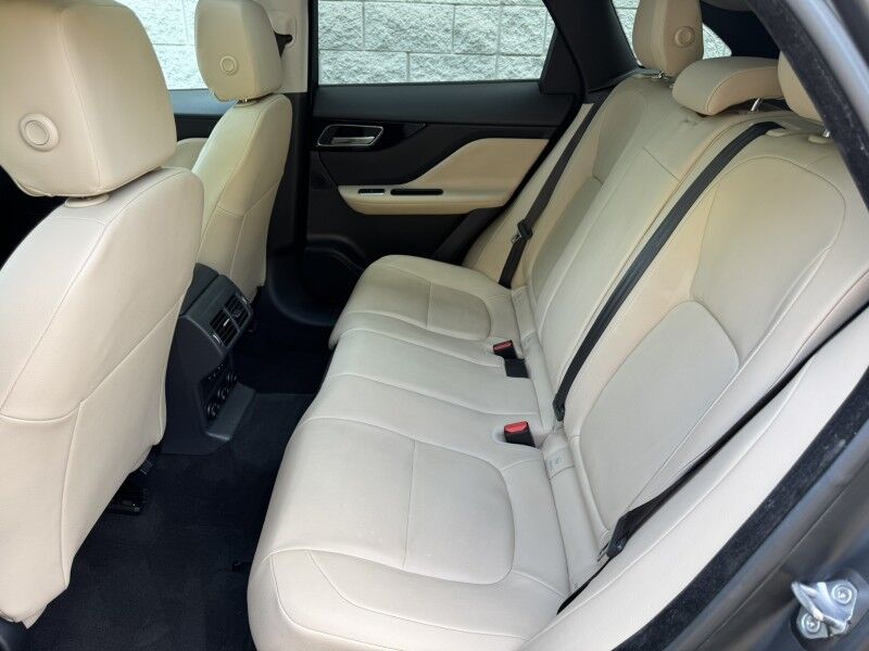 2018 Jaguar F-PACE 35t Premium Willow Grove PA