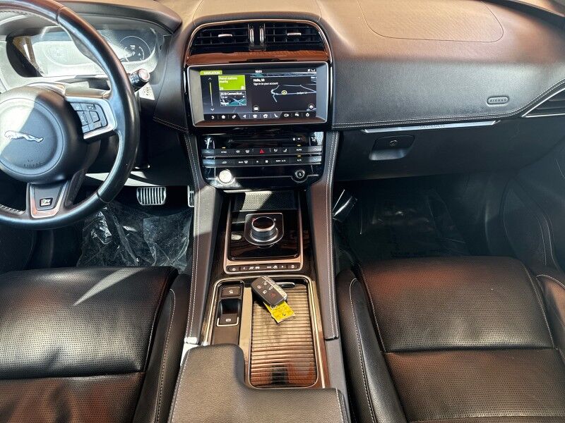 2018 Jaguar F-PACE 35t R-Sport AWD Arlington VA