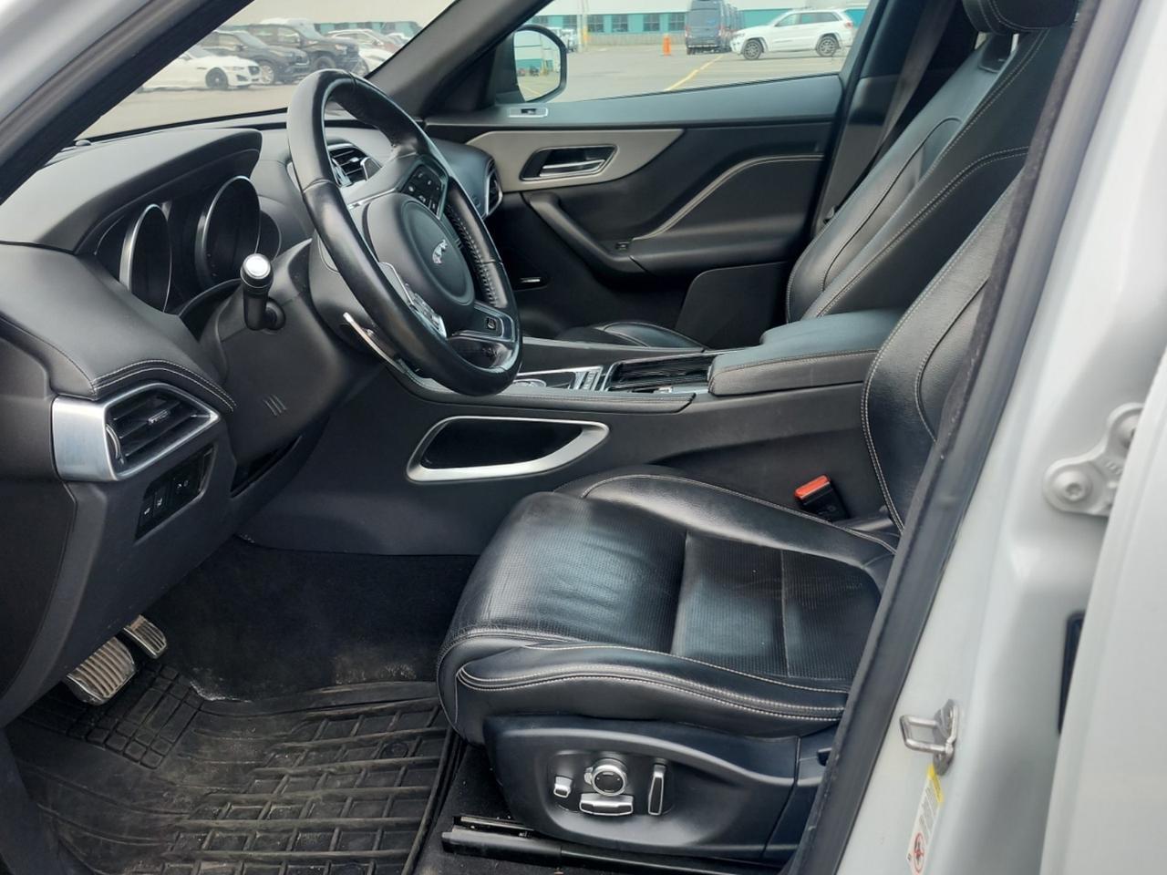 2018 Jaguar F-PACE S | PANO | NAVI | HITCH | LEATHER | BACKUPCAM | NOACCIDENT Toronto ON