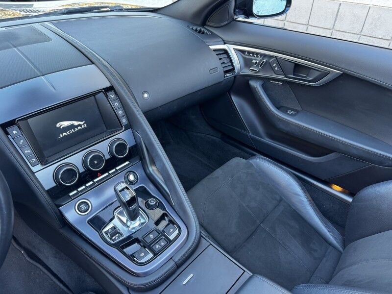 2018 Jaguar F-TYPE 340HP Willow Grove PA