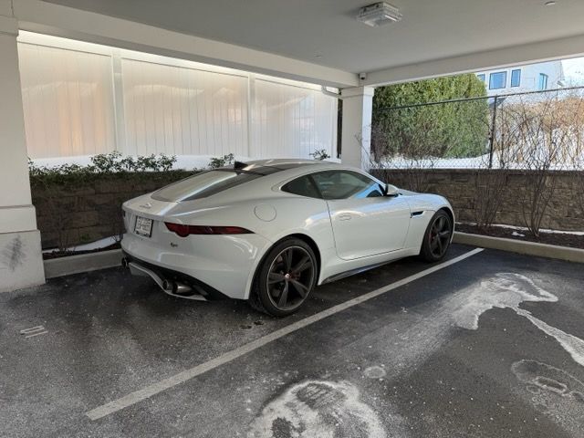 2018 Jaguar F-TYPE R