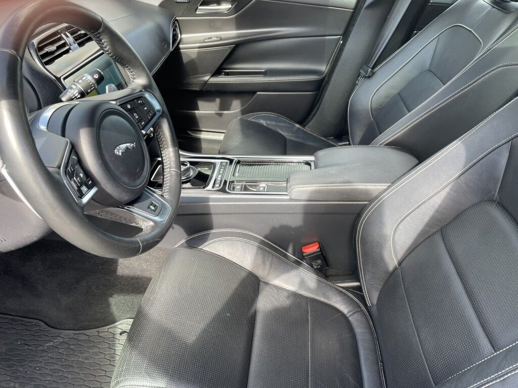 2018 Jaguar XE 20d R-Sport