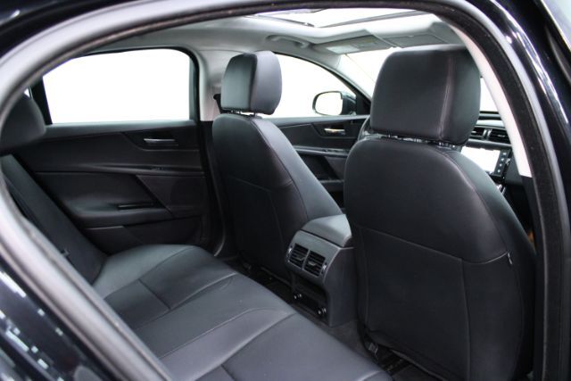 2018 Jaguar XE 25t Chantilly VA