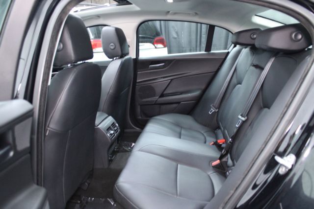 2018 Jaguar XE 25t Chantilly VA