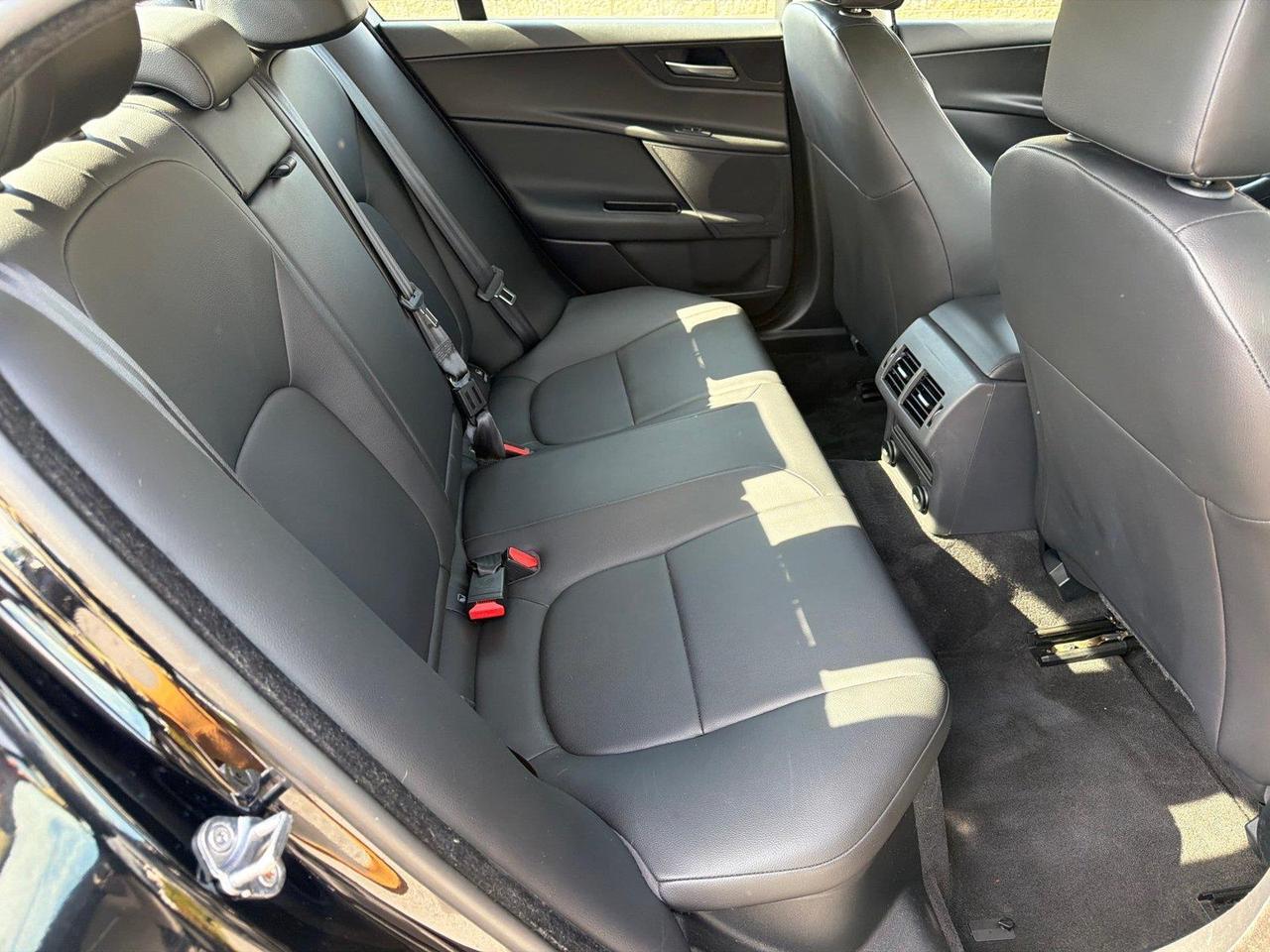 2018 Jaguar XE 25t Premium Hagerstown MD