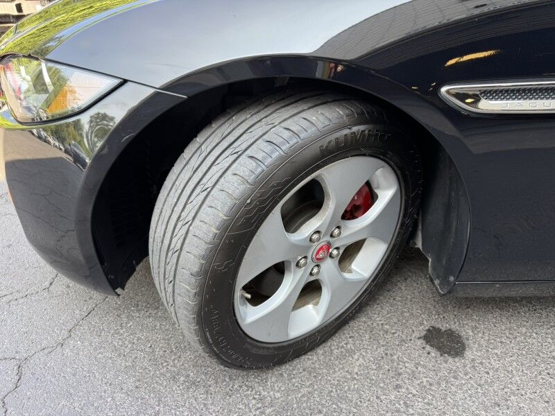 2018 Jaguar XE 25t Willow Grove PA