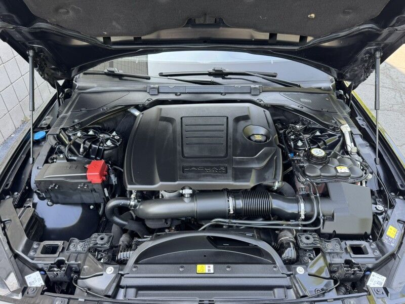 2018 Jaguar XE 25t Willow Grove PA