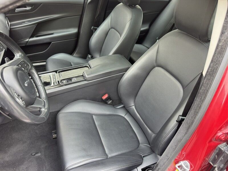 2018 Jaguar XE 35t Premium Willow Grove PA