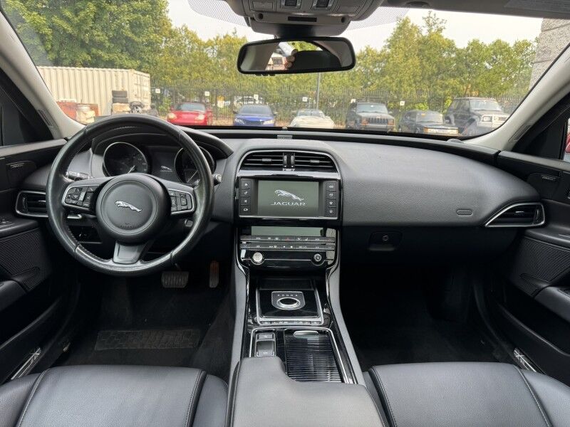 2018 Jaguar XE 35t Premium Willow Grove PA