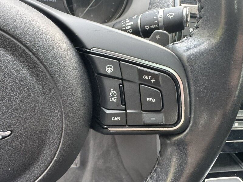 2018 Jaguar XE 35t Premium Willow Grove PA