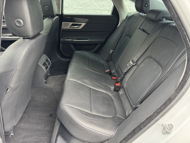 2018 Jaguar XF 25t Premium Willow Grove PA 2018 Jaguar XF 25t Premium Willow Grove PA