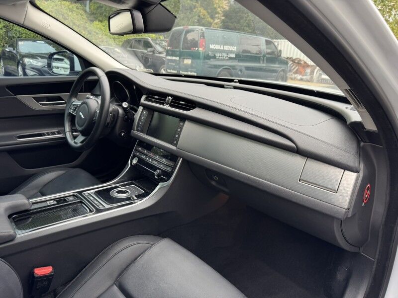 2018 Jaguar XF 25t Premium Willow Grove PA