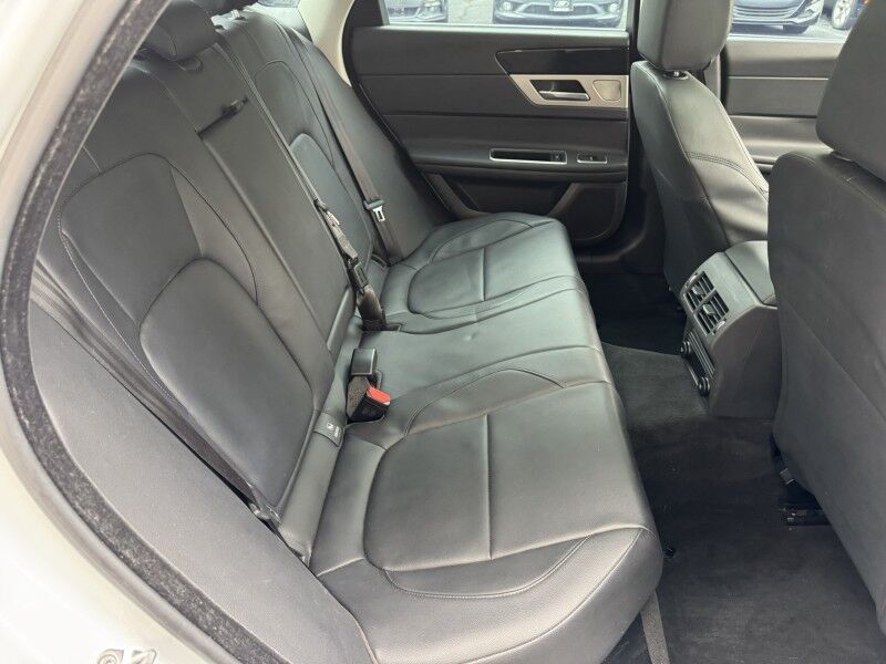 2018 Jaguar XF 25t Premium Willow Grove PA 2018 Jaguar XF 25t Premium Willow Grove PA