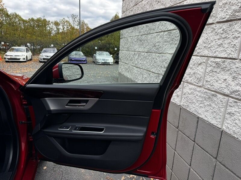 2018 Jaguar XF 25t Prestige Willow Grove PA 2018 Jaguar XF 25t Prestige Willow Grove PA