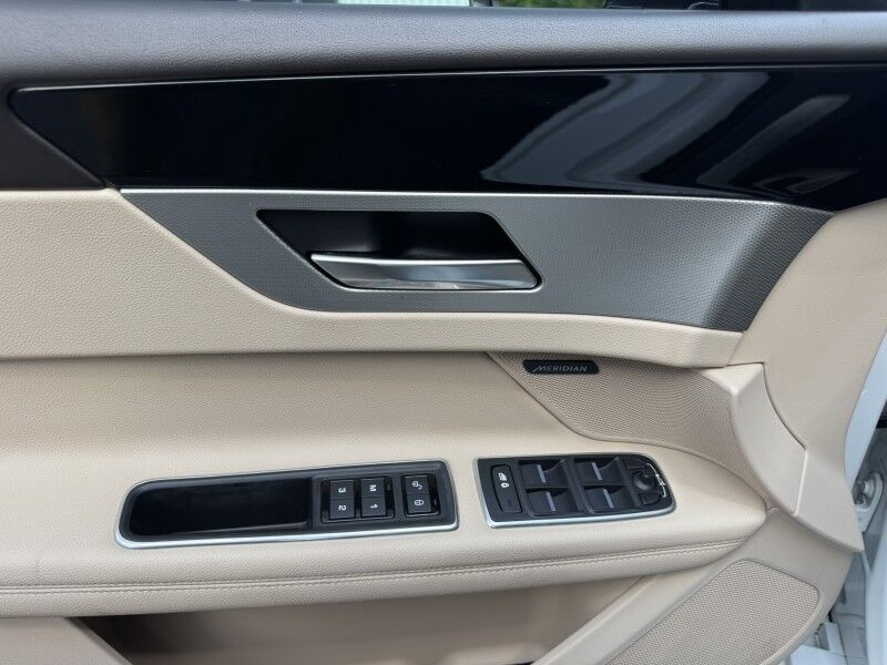 2018 Jaguar XF 25t Prestige Willow Grove PA