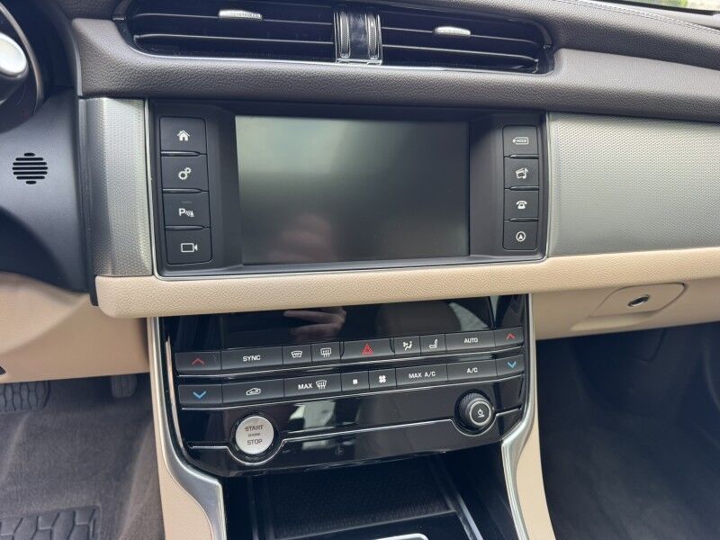 2018 Jaguar XF 25t Prestige Willow Grove PA
