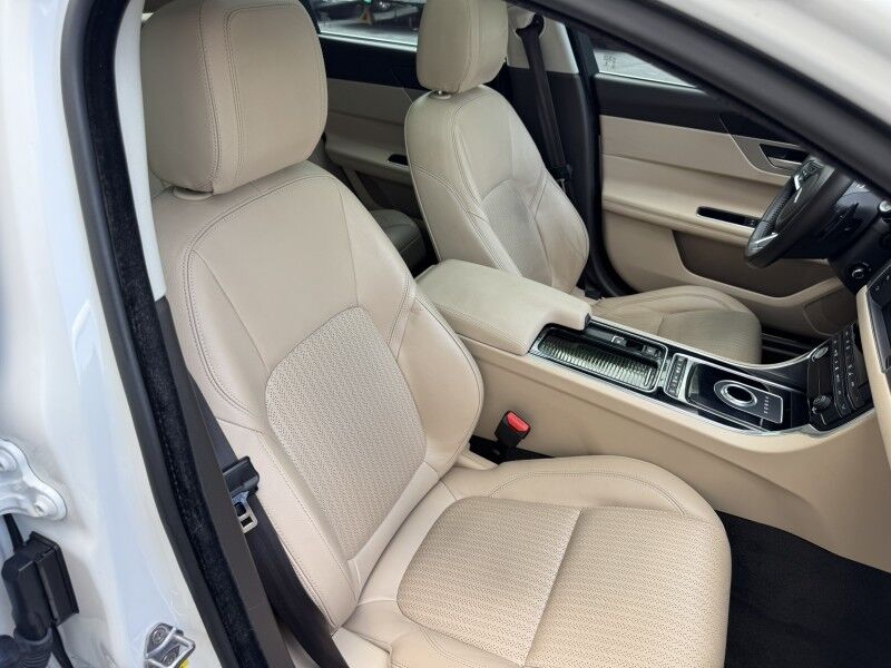 2018 Jaguar XF 25t Prestige Willow Grove PA