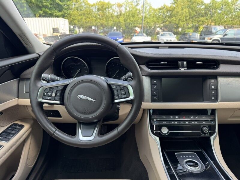 2018 Jaguar XF 25t Prestige Willow Grove PA