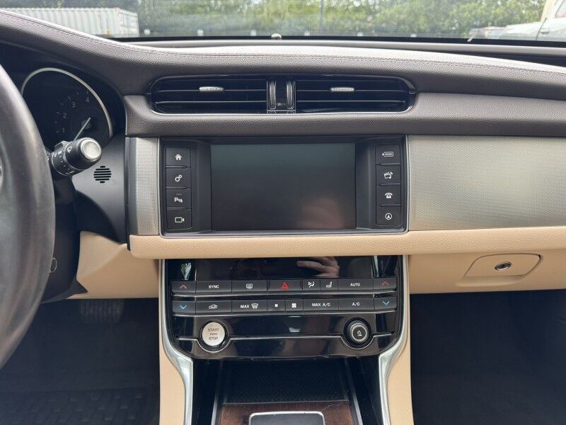 2018 Jaguar XF 35t Prestige Willow Grove PA