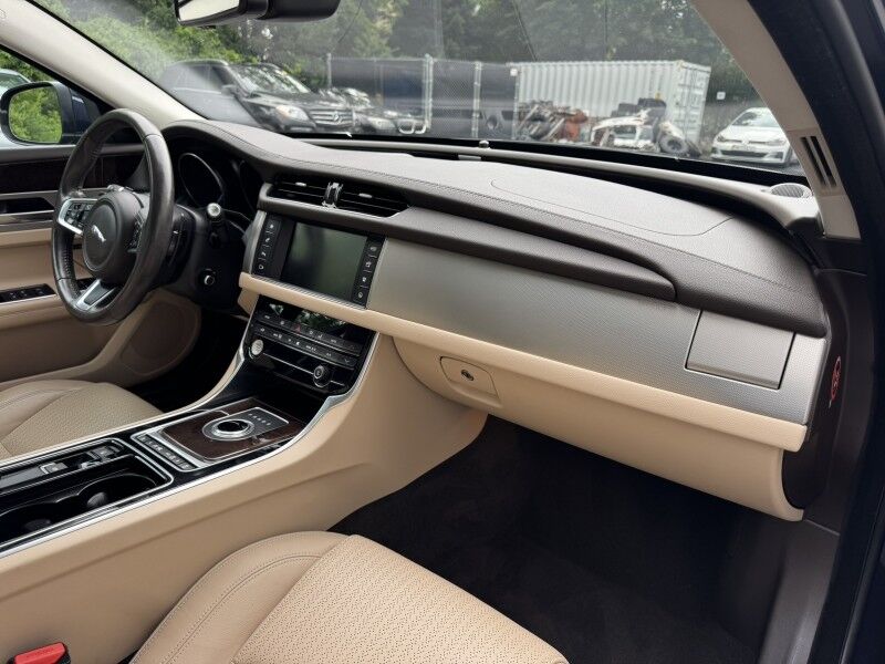 2018 Jaguar XF 35t Prestige Willow Grove PA