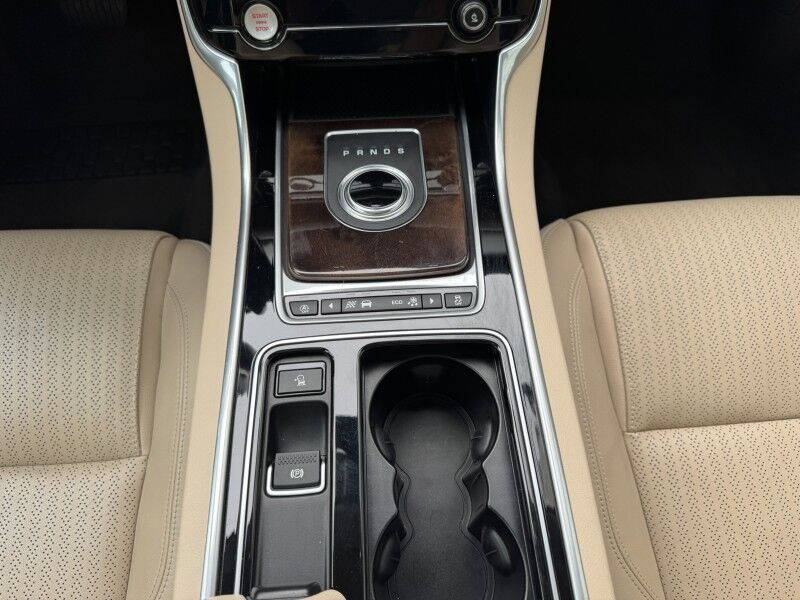 2018 Jaguar XF 35t Prestige Willow Grove PA