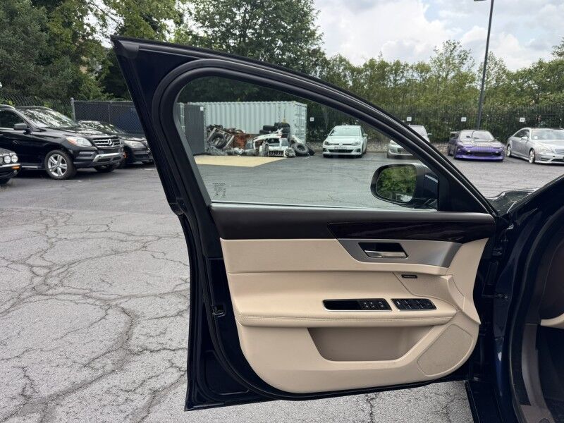 2018 Jaguar XF 35t Prestige Willow Grove PA