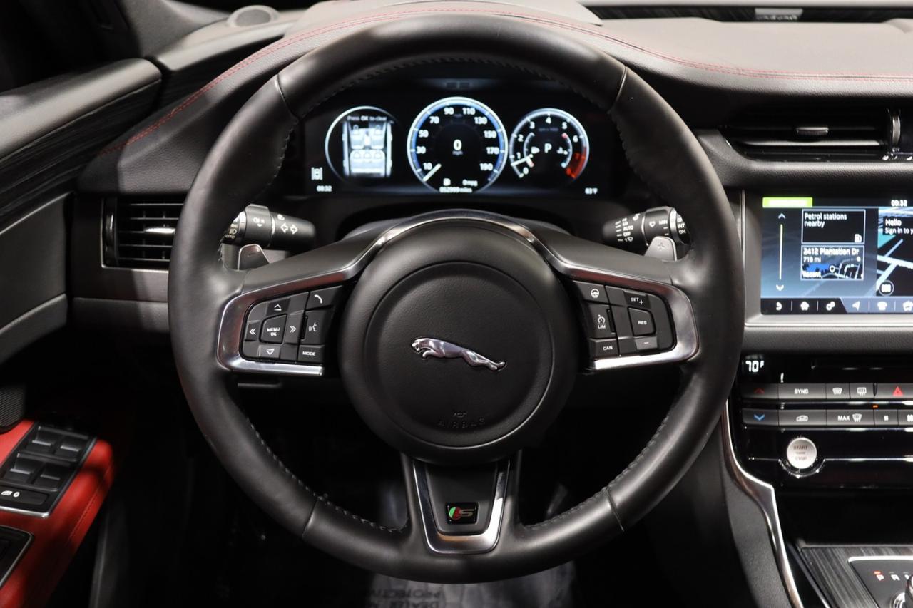 2018 Jaguar XF Sportbrake First Edition AWD 4dr Wagon Skokie IL