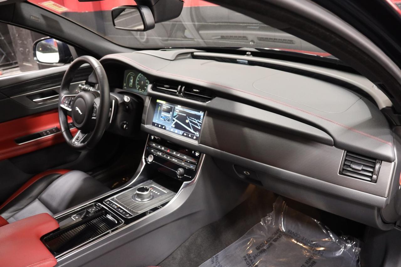 2018 Jaguar XF Sportbrake First Edition AWD 4dr Wagon Skokie IL