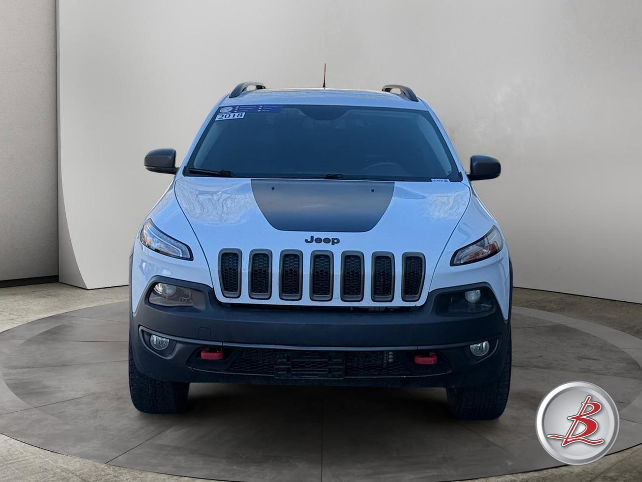 2018 Jeep CHEROKEE Trailhawk