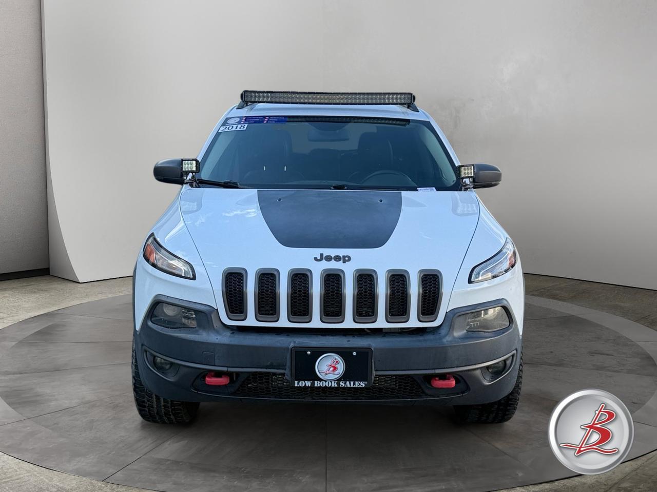 2018 Jeep CHEROKEE Trailhawk