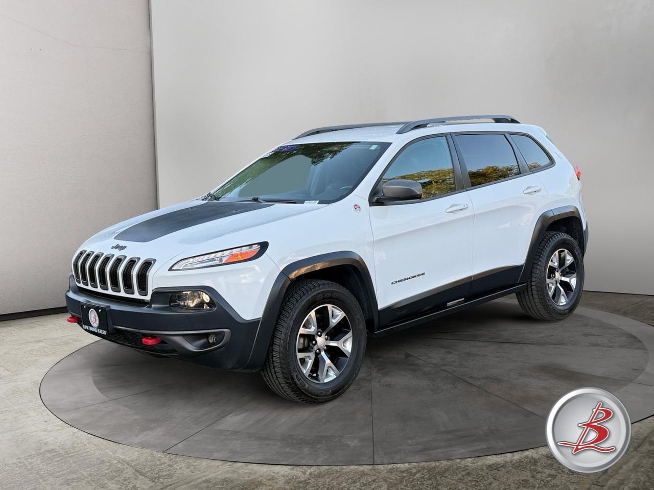 2018 Jeep CHEROKEE Trailhawk