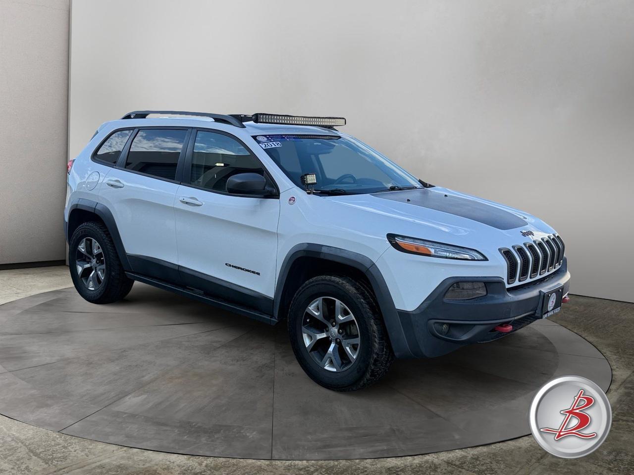 2018 Jeep CHEROKEE Trailhawk