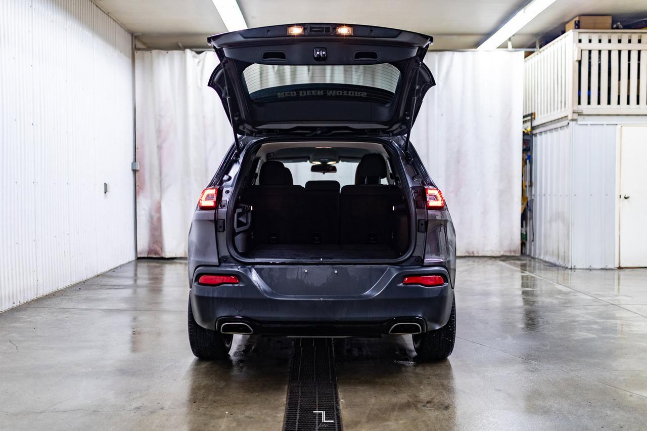 2018 Jeep Cherokee 4x4 Altitude Sport BCam Red Deer AB