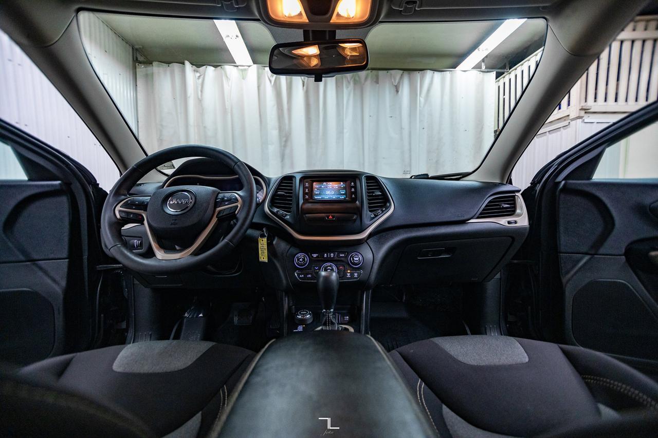 2018 Jeep Cherokee 4x4 Altitude Sport BCam Red Deer AB