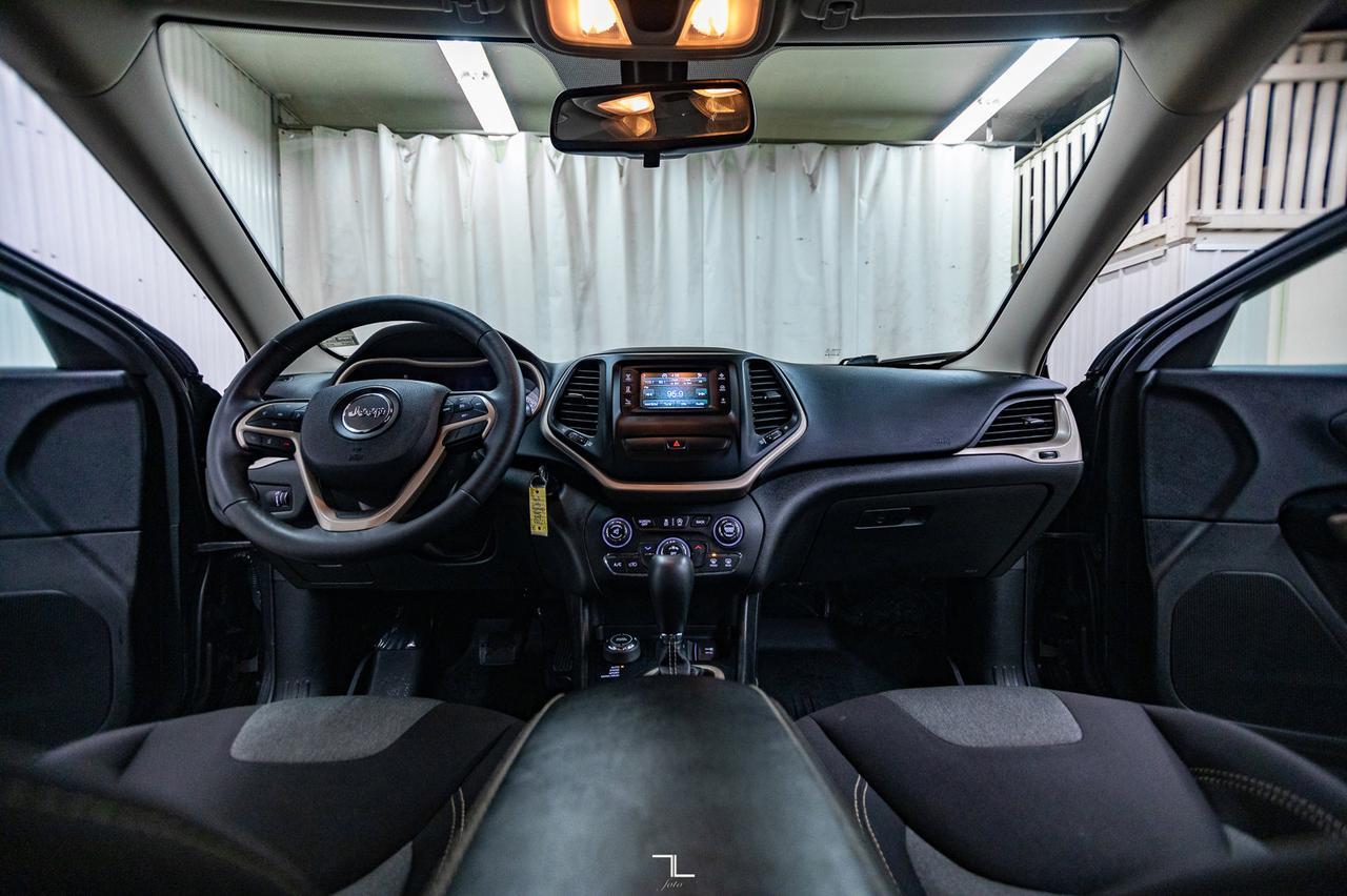 2018 Jeep Cherokee 4x4 Altitude Sport BCam Red Deer AB