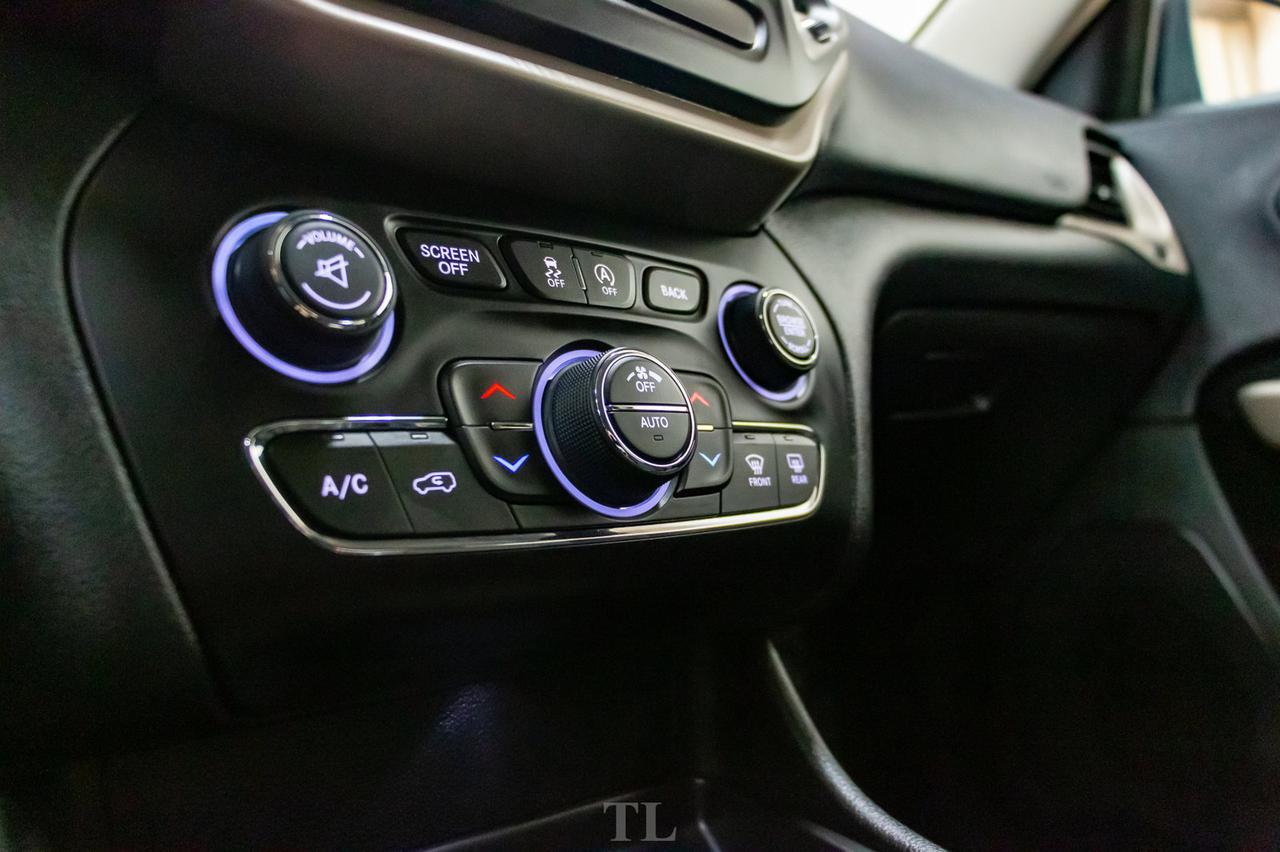 2018 Jeep Cherokee 4x4 North BCam Nav Red Deer AB