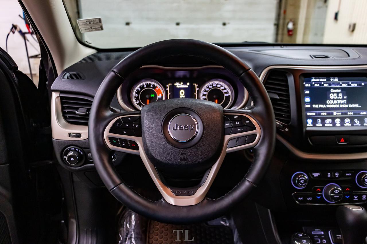 2018 Jeep Cherokee 4x4 North BCam Nav Red Deer AB