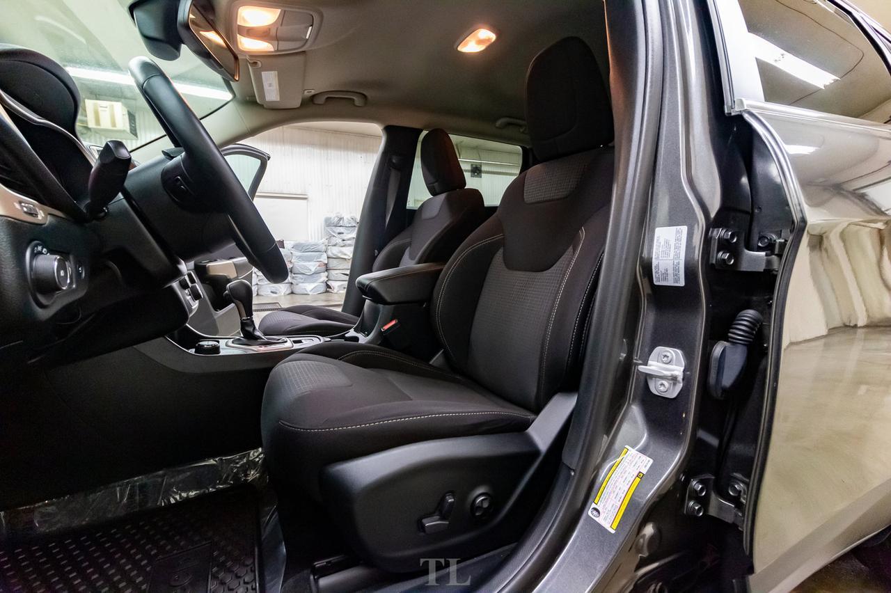 2018 Jeep Cherokee 4x4 North BCam Nav Red Deer AB